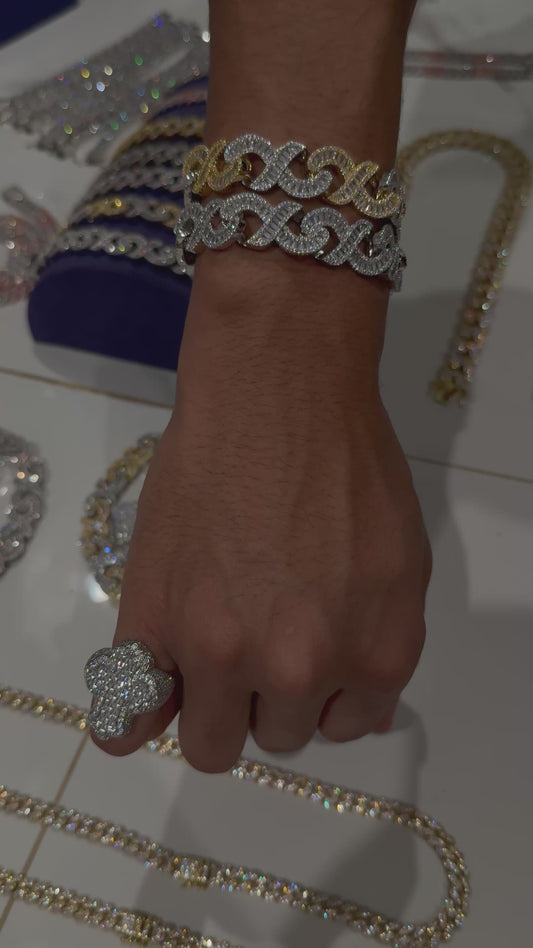 VVS MOISSANITE INFINITY BRACELET